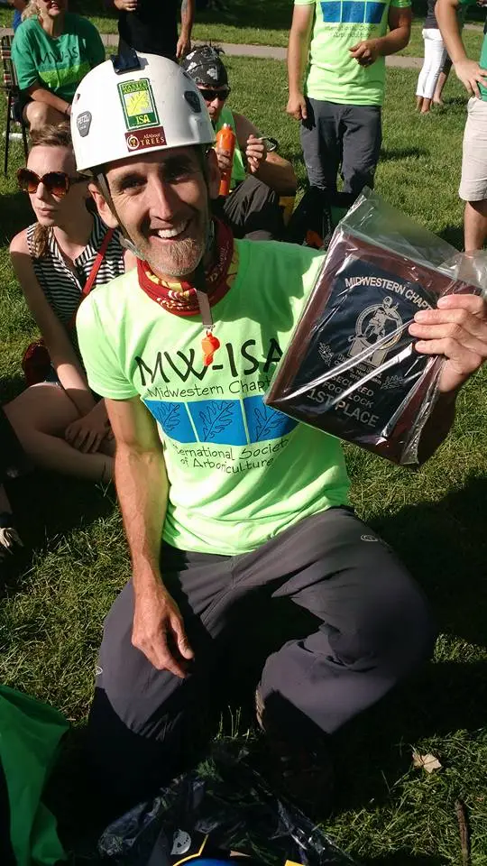 Noel Boyer won 1st place in Secured Footlock at the 2016 MW-ISA Tree Climbing Championship. Noel Boyer won 1st place in Secured Footlock at the 2016 MW-ISA Tree Climbing Championship.